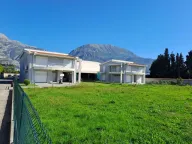 Prodaja, kuća, 300m², Centar, Bar