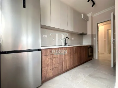 Izdavanje, dvosoban stan, 72m², Central Point, Podgorica - image 2