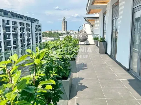 Izdavanje, četvorosoban stan, 205m², Novi Beograd Blok 65, Novi Beograd Sve Podlokacije - image 13