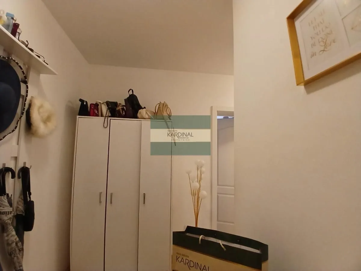Prodaja, trosoban stan, 79m², Centar, Jagodina