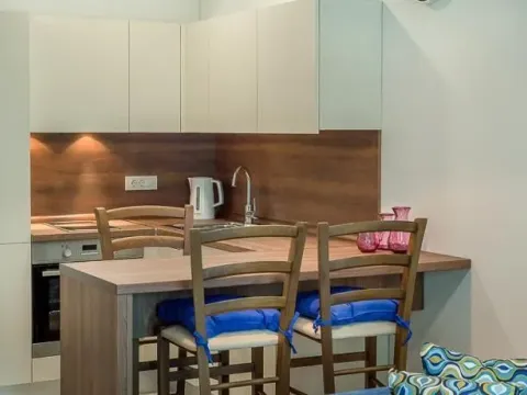 Sale, three bedroom apartment, 55m², Bečići, Budva - image 4