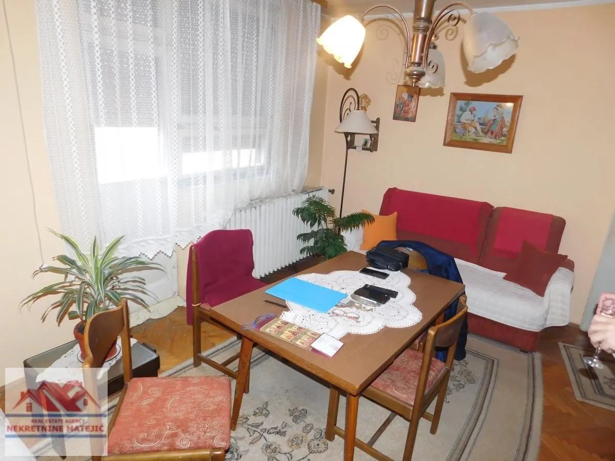 Prodaja, dvosoban stan, 58m², Centar, Kragujevac