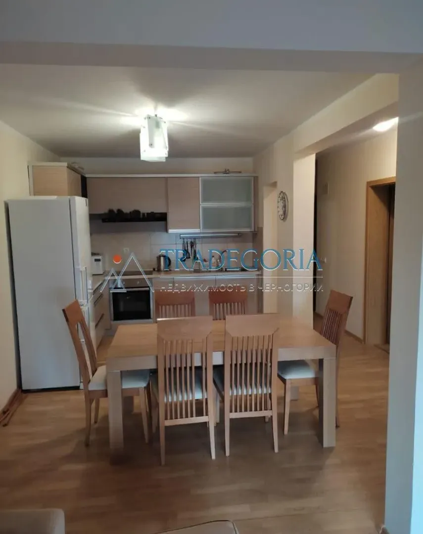 Prodaja, trosoban stan, 83m², Dobra Voda, Bar