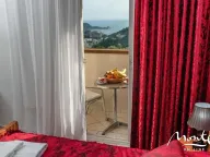 Prodaja,  ugostiteljski objekat, 450m2, Bečići, Budva