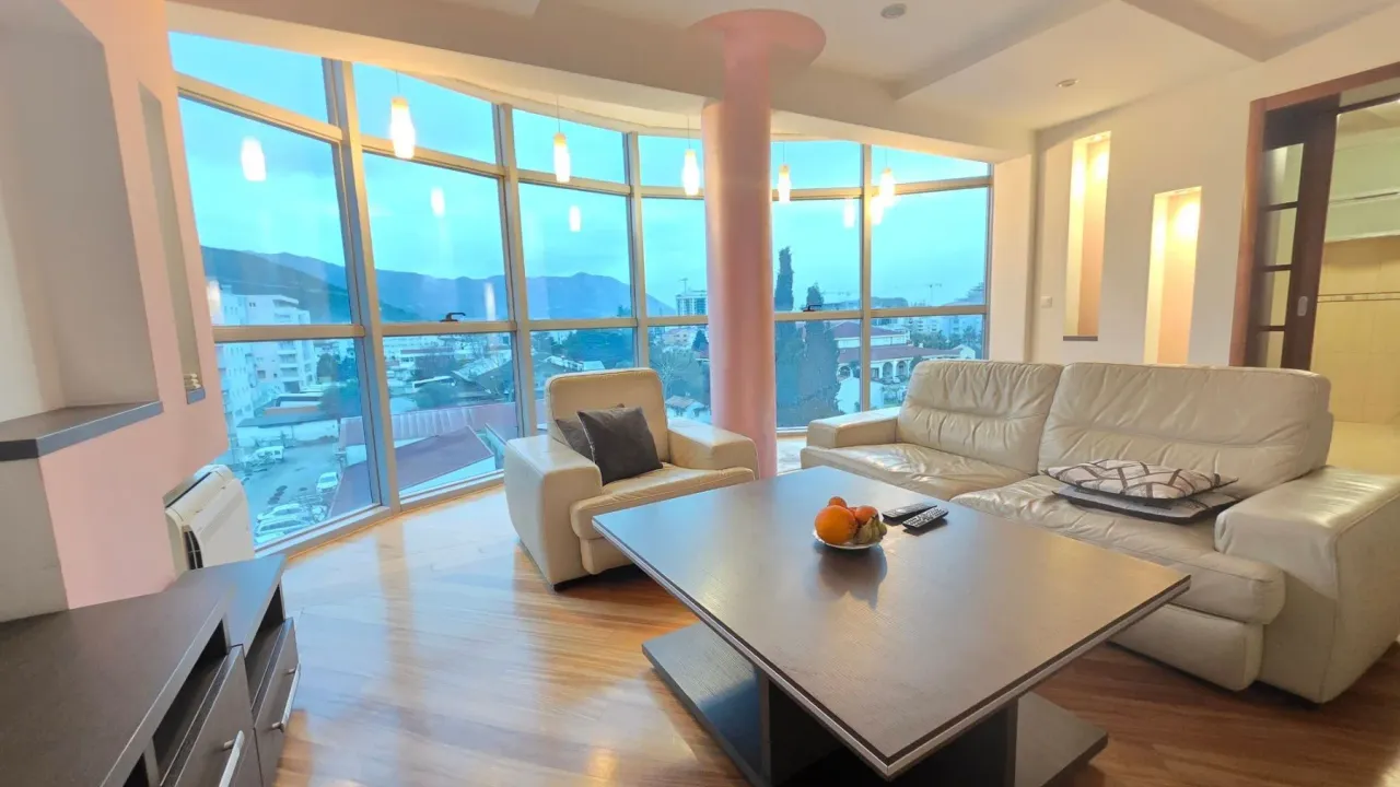 Rent, two bedroom apartment, 86m², Budva, Crna Gora