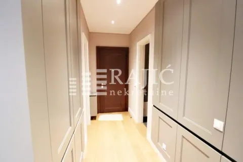 Rent, three bedroom apartment, 100m², Savski Venac, Beograd - image 3