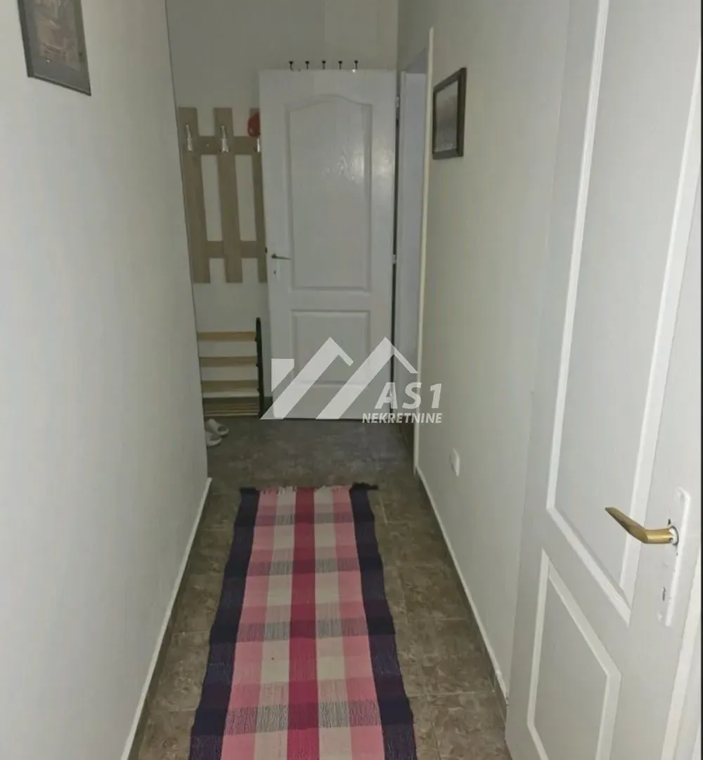 Izdavanje, jednosoban stan, 30m², Podbara, Novi Sad Sve Podlokacije