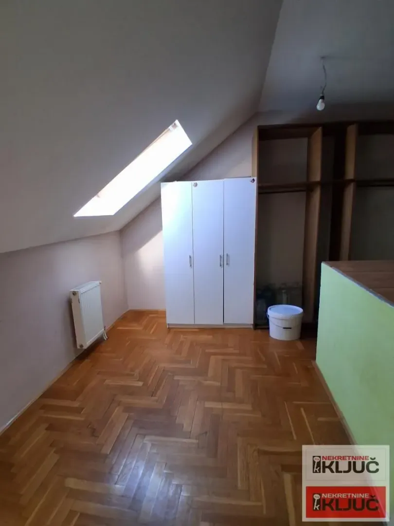 Izdavanje, četvorosoban stan, 94m², Nova Detelinara, Novi Sad Sve Podlokacije