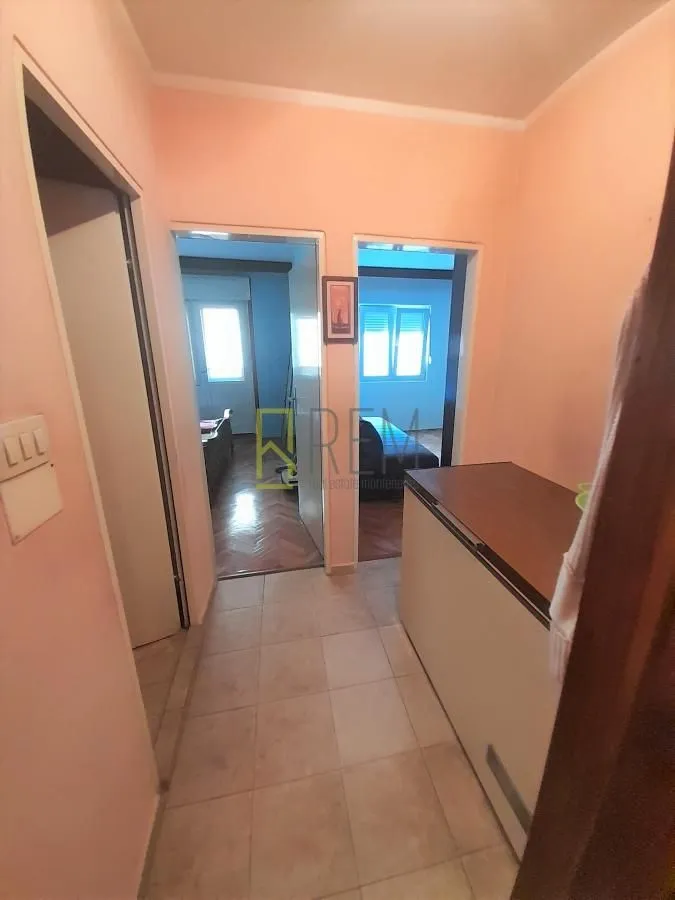 Prodaja, dvosoban stan, 63m², Lepa Kata, Podgorica