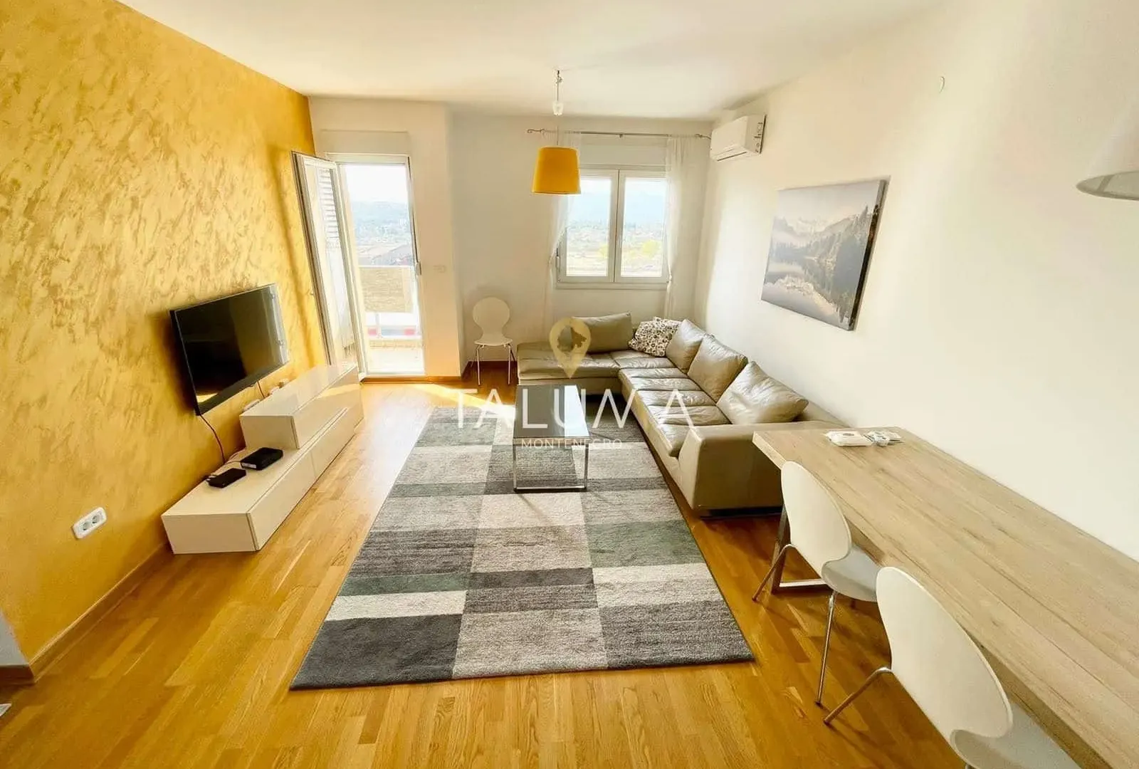 Rent, two bedroom apartment, 65m², City Kvart, Podgorica