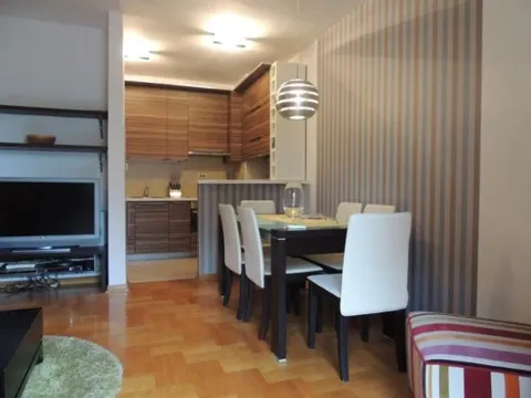 Rent, two bedroom apartment, 67m², Preko Morače, Podgorica - image 2