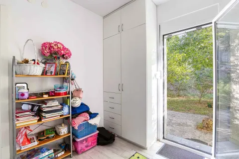 Prodaja, trosoban stan, 104m², Petrovac, Budva - image 9