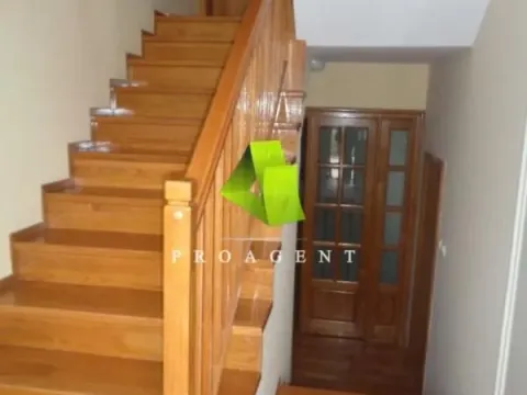 Izdavanje, kuća, 240m², Pantelej, Niš - image 13