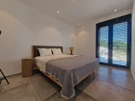 Izdavanje, kuća, 410m², Tivat, Crna Gora - image 14