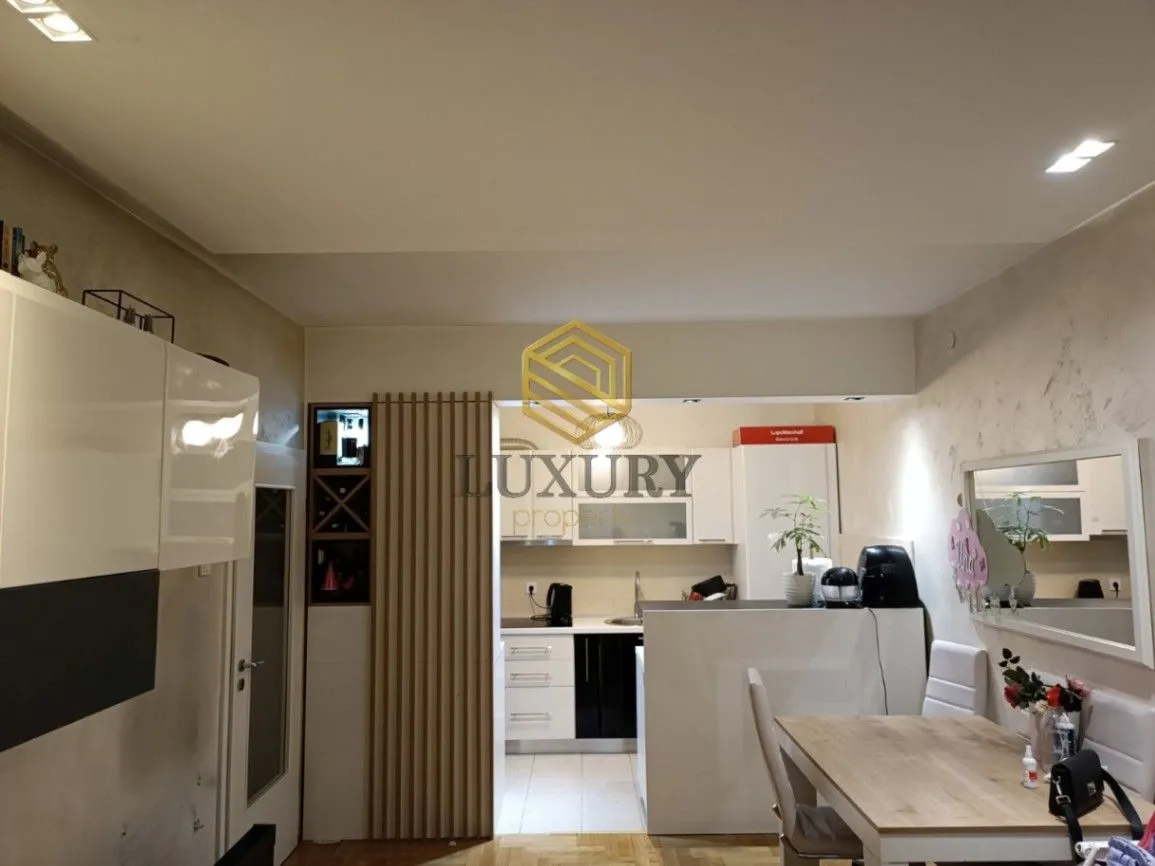 Prodaja, jednosoban stan, 76m², Podgorica, Crna Gora