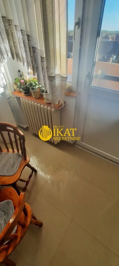 Prodaja, trosoban stan, 80m², Titel, Novi Sad