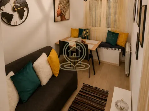 Izdavanje, dvosoban stan, 55m², Stari Grad, Beograd - image 2