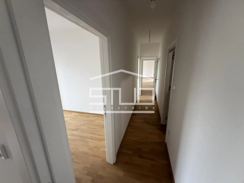 Prodaja, četvorosoban stan, 146m², Čukarica, Beograd