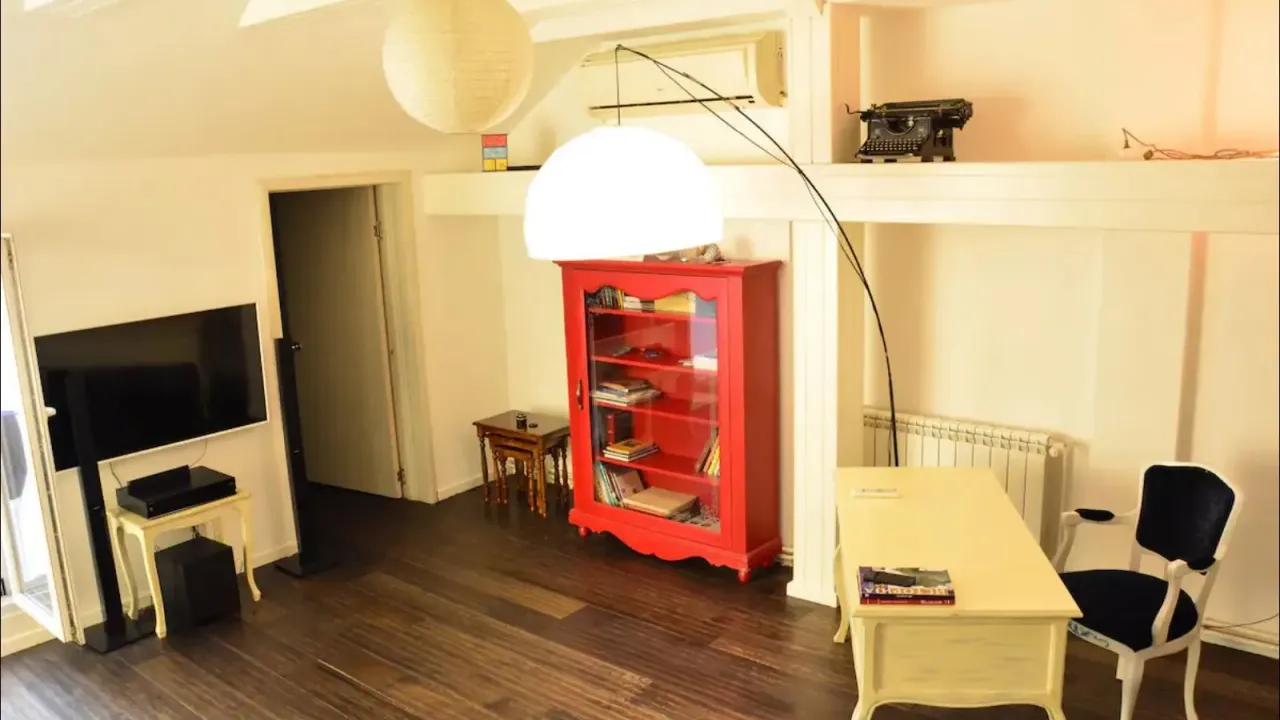 Prodaja, trosoban stan, 82m², Kalenić Pijaca, Vračar Sve Podlokacije