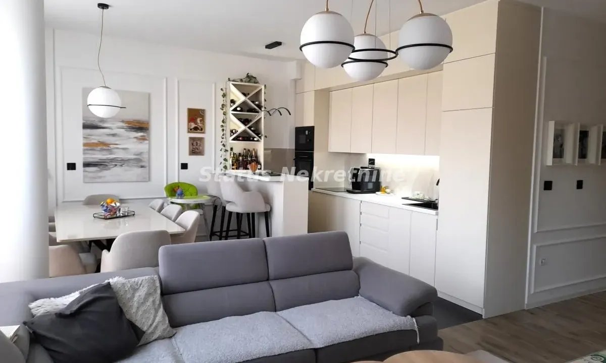 Prodaja, četvorosoban stan, 93m², Petrovaradin, Novi Sad