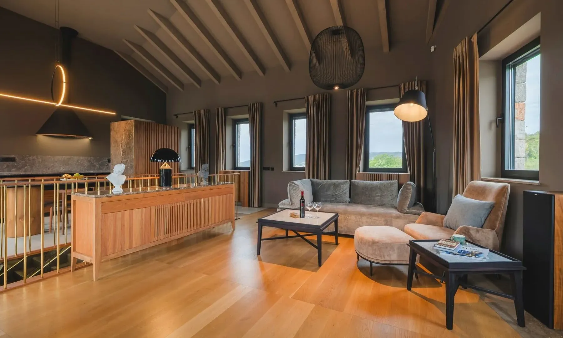Rent, house, 520m², Đuraševići, Tivat