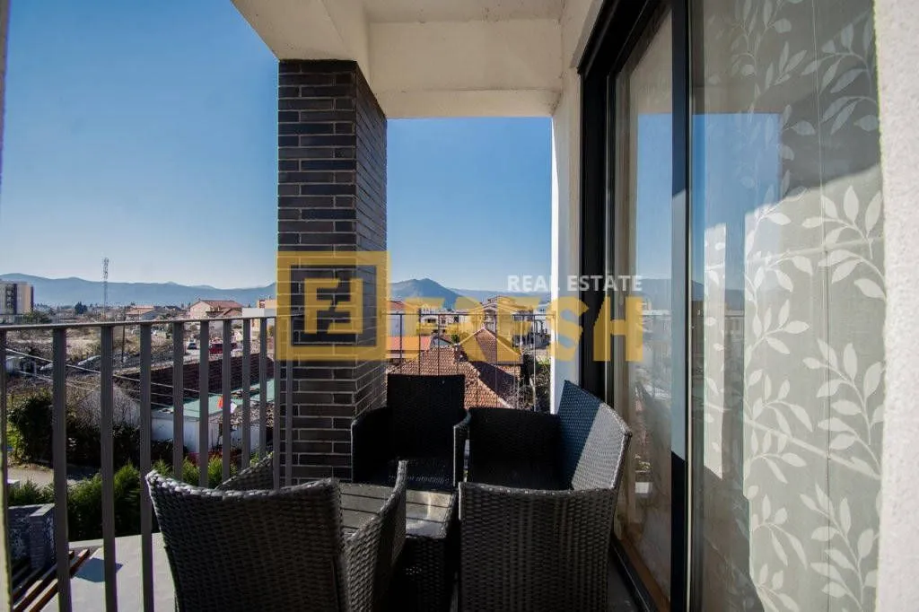 Izdavanje, trosoban stan, 95m², City Kvart, Podgorica