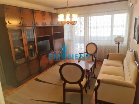 Izdavanje, trosoban stan, 84m², Zemun Centar, Zemun Sve Podlokacije - image 2