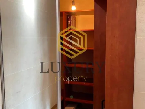 Izdavanje, jednosoban stan, 53m², Centar, Podgorica - image 3