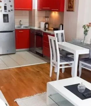 Izdavanje, jednosoban stan, 42m², Ljubović, Podgorica