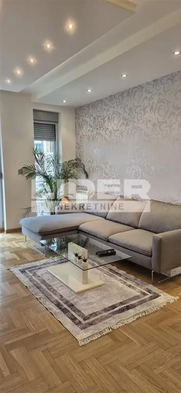 Izdavanje, dvosoban stan, 54m², Crveni Krst, Beograd