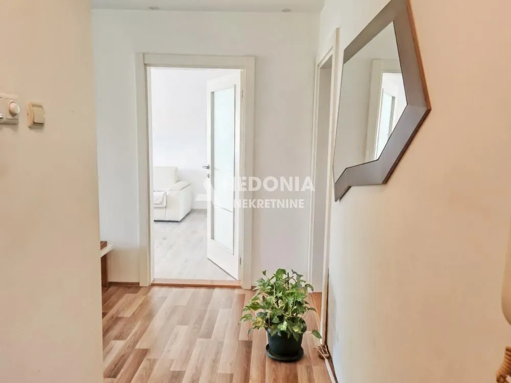 Prodaja, dvosoban stan, 60m², Brace Jerković, Voždovac Sve Podlokacije