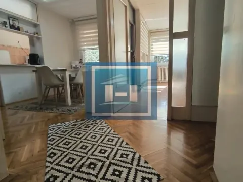 Prodaja, četvorosoban stan, 95m², Centar, Ćuprija - image 12