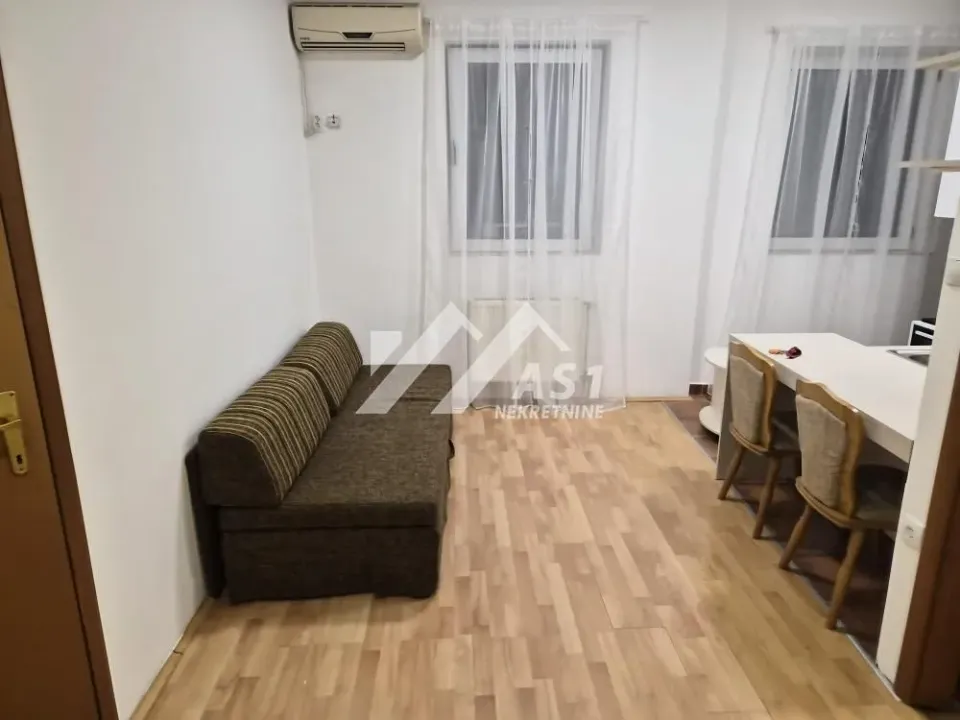 Izdavanje, jednosoban stan, 32m², Novi Sad Sve Podlokacije, Novi Sad