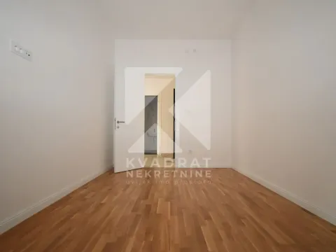 Izdavanje, poslovni prostor, 75m², Stara Varoš, Podgorica - image 10