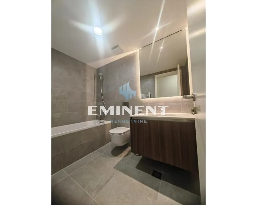 Rent, four bedroom apartment, 120m², Savski Venac, Beograd