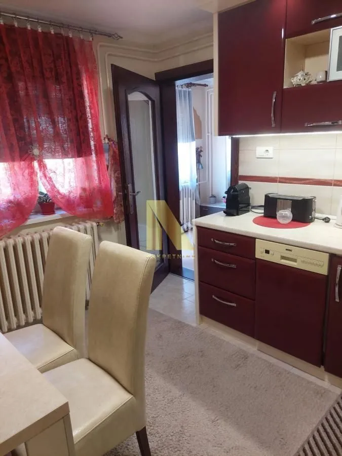 Prodaja, kuća, 102m², Cara Dušana, Novi Sad Sve Podlokacije