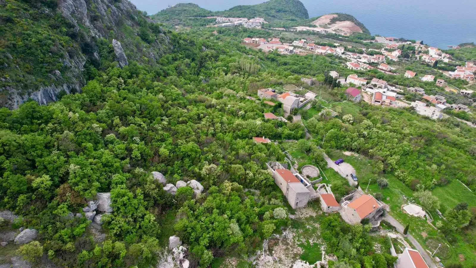 Prodaja, plac, 1640m², Blizikuće, Budva