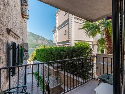 Prodaja, kuća, 400m², Dobrota, Kotor - image 20