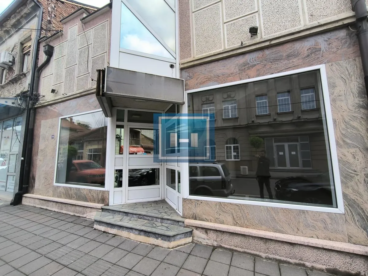 Rent, office space, 130m², Centar, Ćuprija