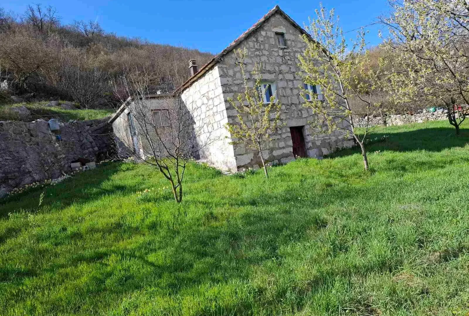 Prodaja, plac, 1650m², Nikšić, Crna Gora