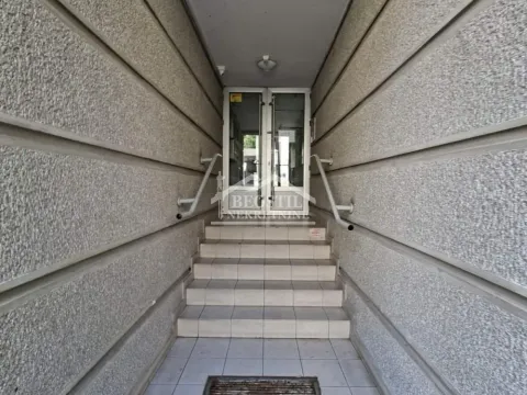 Rent, two bedroom apartment, 52m², Vračar Sve Podlokacije, Beograd - image 16