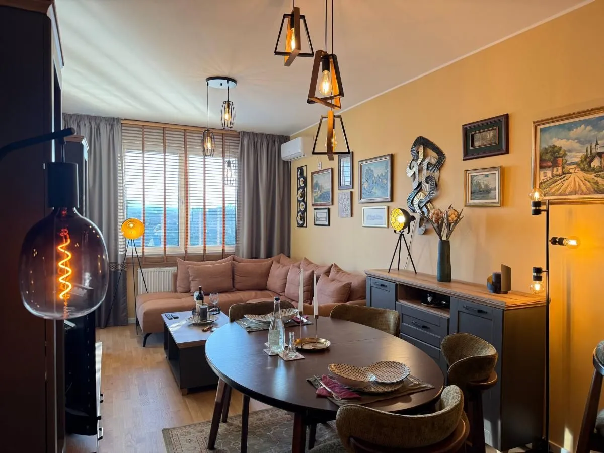 Prodaja, trosoban stan, 59m², Bulevar patrijarha Pavla, Novi Sad Sve Podlokacije
