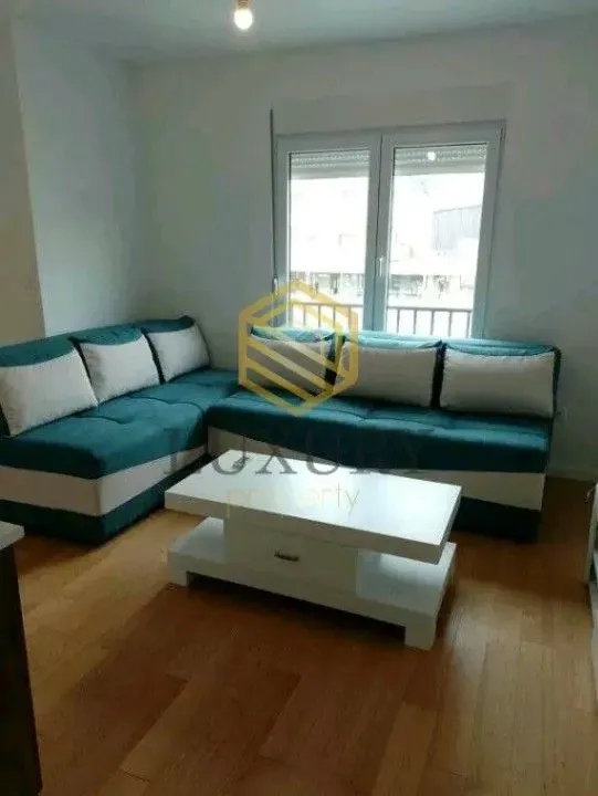 Izdavanje, garsonjera, 33m², Centar, Podgorica