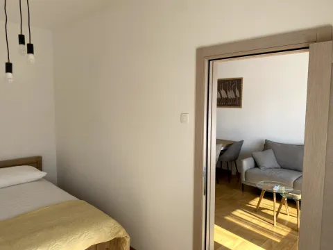 Izdavanje, jednosoban stan, 45m², Centar, Tivat - image 15