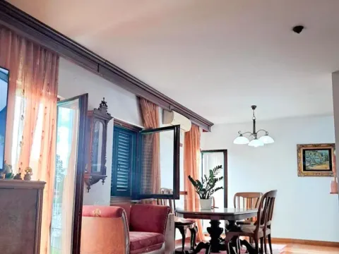 Sale, three bedroom apartment, 136m², Gorica C, Podgorica - image 9