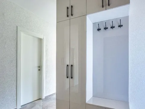 Prodaja, dvosoban stan, 52m², Centar, Tivat - image 14