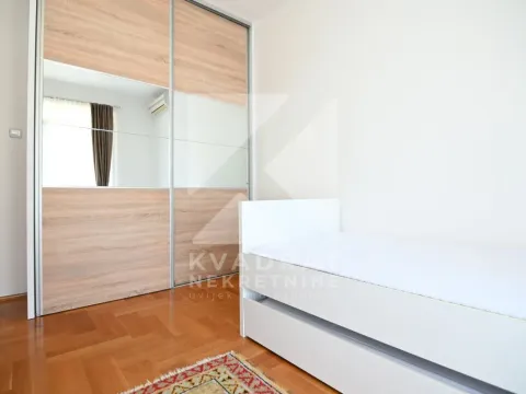 Rent, two bedroom apartment, 66m², Centar, Podgorica - image 8
