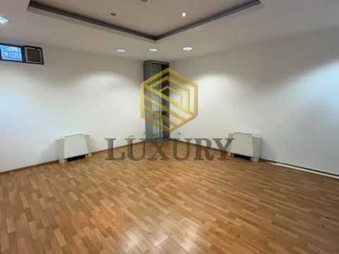 Izdavanje, poslovni prostor, 160m², Obala Morače, Podgorica - image 6