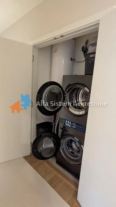 Rent, three bedroom apartment, 73m², Savski Venac, Beograd