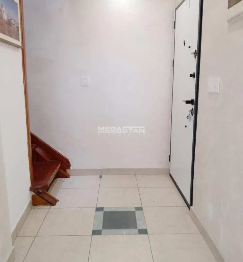 Prodaja, četvorosoban stan, 96m², Vračar Centar, Vračar Sve Podlokacije